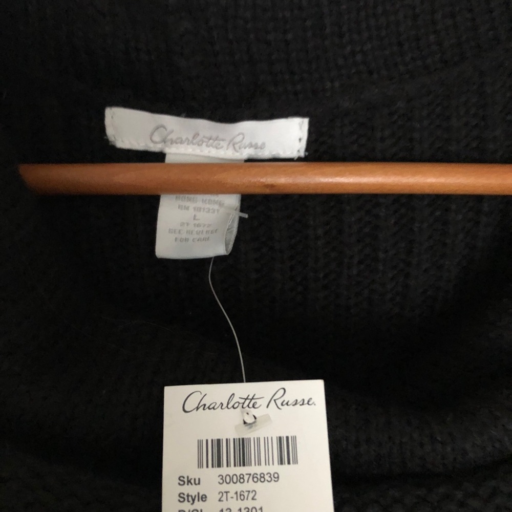 Sweater - Picture 3 of 3